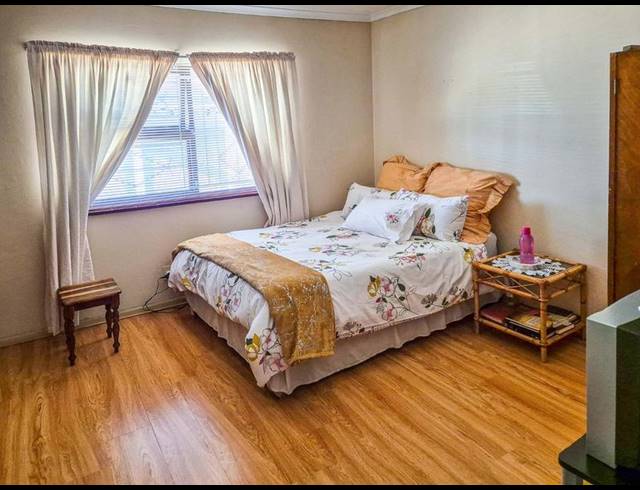 6 BEDROOM HOUSE FOR SALE IN GLENHAVEN